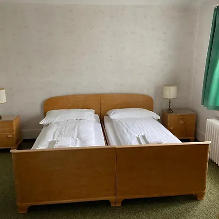 National Hotel *